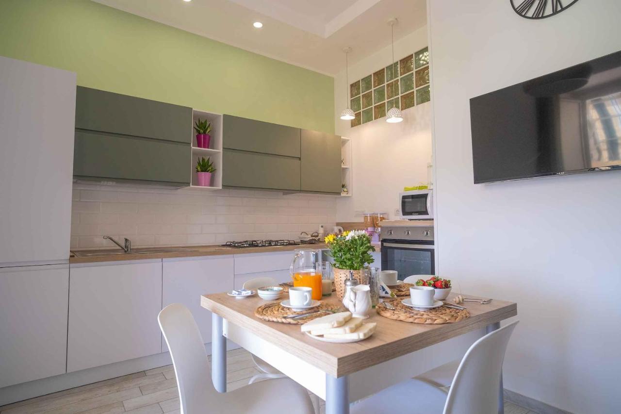 Taty Home Casa Vacanze サレルノ エクステリア 写真